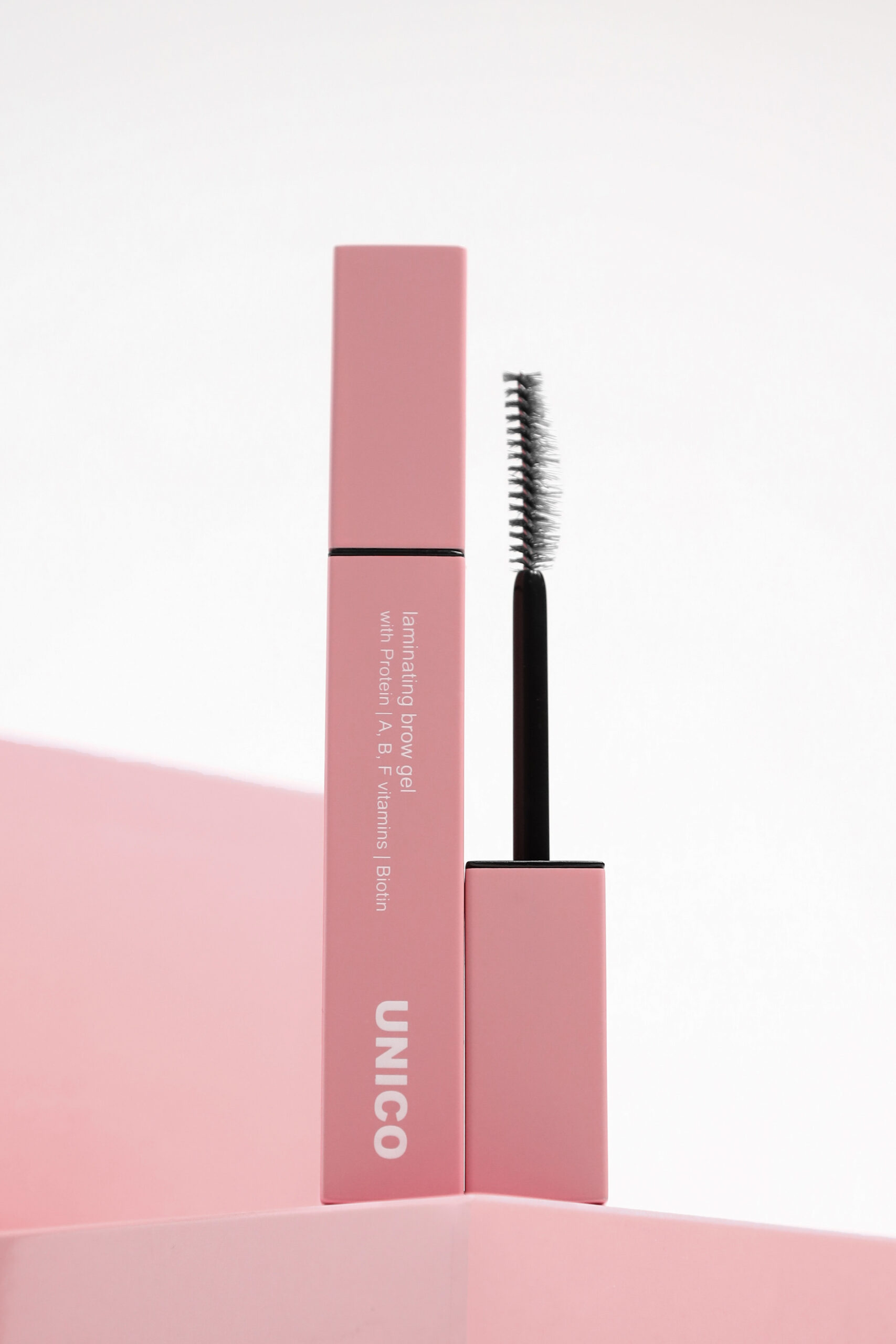 Фіксуючий прозорий гель для брів BROW GEL Sculpt & Care від  UNICO